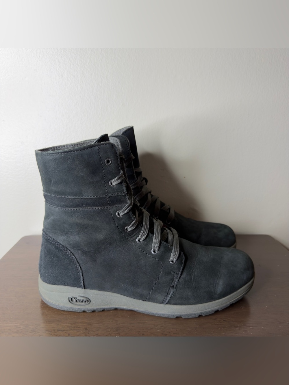 Chaco Black Leather Natilly Lace Up Boots Sz 8.5 Womens